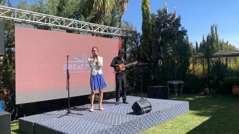 LANZAN “CONCURSO NACIONAL PARA LA COMPOSICIÓN DEL HIMNO Y LA CANCIÓN JUVENIL DEL BICENTENARIO”