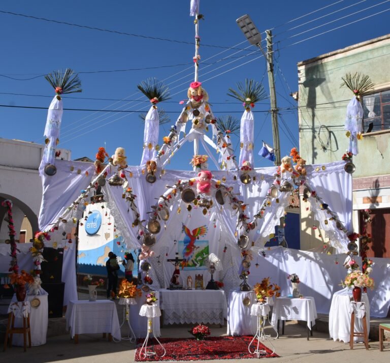 Corpus Christi, los colosales altares emplazados en Puna, Potosí