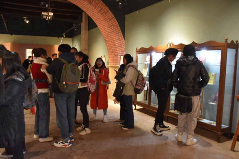 LA CASA NACIONAL DE MONEDA ANTICIPÓ LA CELEBRACIÓN DEL DÍA DEL BIBLIOTECARIO BOLIVIANO CON MUESTRA LITERARIA