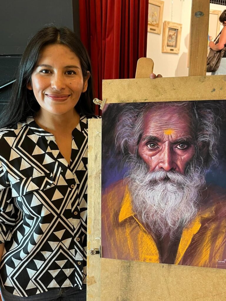 PINTORA BOLIVIANA GANA PREMIO EN FRANCIA