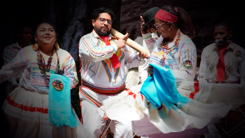 AFROBOLIVIANOS HAN CONQUISTADO CARTA DE CIUDADANÍA A TRAVÉS DE LA SAYA