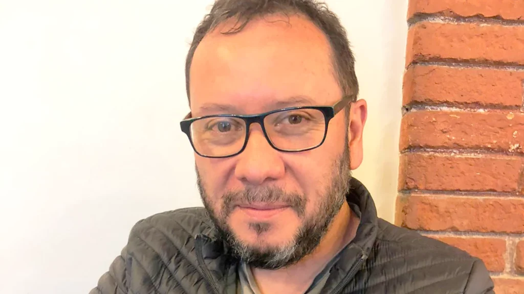 BENJAMÍN CHÁVEZ INGRESARÁ A LA ACADEMIA BOLIVIANA DE LA LENGUA: “HAY QUE LEER A NUESTROS POETAS BOLIVIANOS”