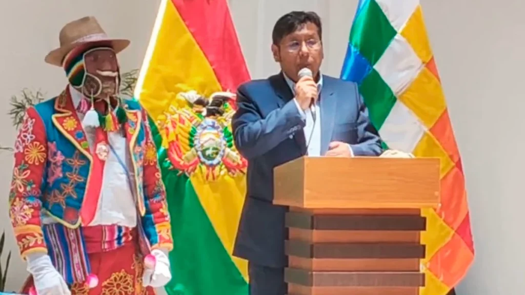 MARIO DURÁN CHUQUIMIA EN LANZAMIENTO DEL CARNAVAL DE COROCORO 2025: “BUSCAREMOS DECLARATORIA DE LA UNESCO DE QUE EL CH’UTA ES DE COROCORO”