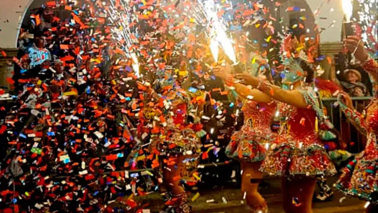 POR PRIMERA VEZ LA UNESCO PROMOCIONÓ EL CARNAVAL DE ORURO Y MÁS DE 400 MIL ESPECTADORES LO DISFRUTARON